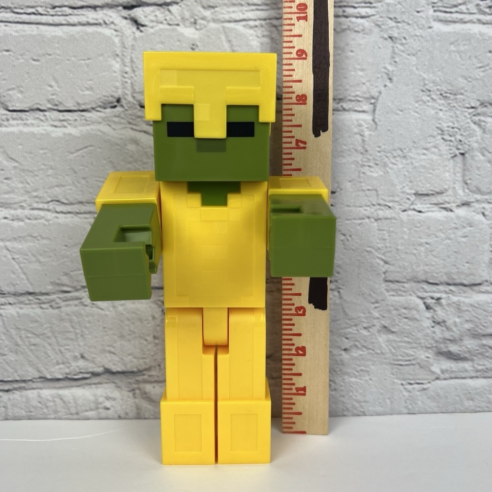Minecraft Gold Armored Zombie Large Scale 8.5" Posable Figure Mojang Mattel Used - Picture 7 of 7